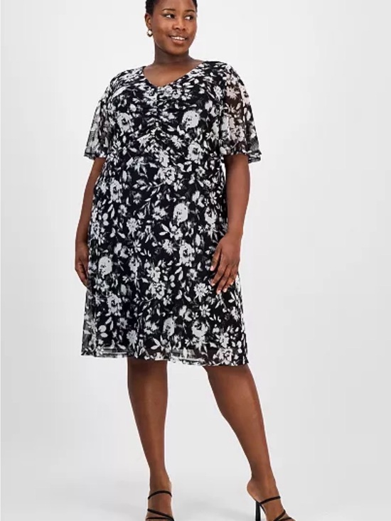 connected apparel Dresses & Skirts - NWT connected apparel Black and White Floral V-Neck Dress Sz 20 W
